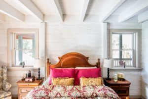 burt arborwall bedroom