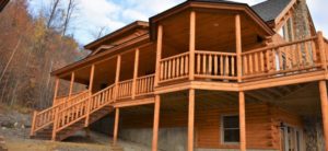 Log off for the weekendin this Katahdin Cedar Log Home